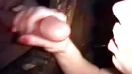 بچه ها دو گاو را در  ...