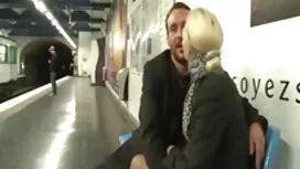 عوضی بالغ در لباس زی ...