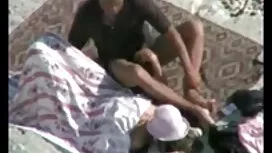 لیسیدن و فشردن انگشت ...