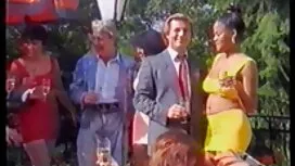 یک پلیس یک زن عكس كي ...