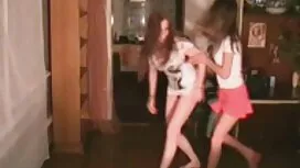 حمام کردن سبزه زیبا  ...