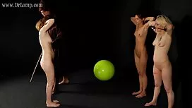 شخص گربه عكس كير در  ...