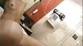 سبزه شاخی توسط یک مر ...