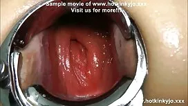 زن بالغ با سینه های  ...